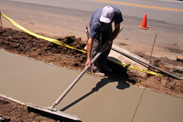 Sidewalk Cementing in Mansfield